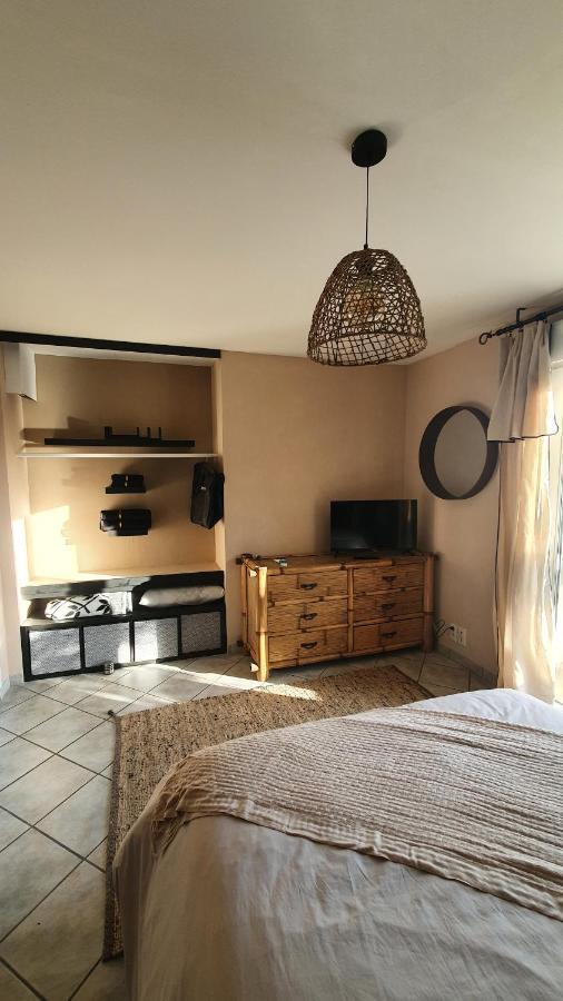 Le Coup De Foudre Bed & Breakfast Le Molay-Littry Exterior foto